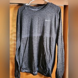 Men's long sleeve Nike shirt XL dri fit running